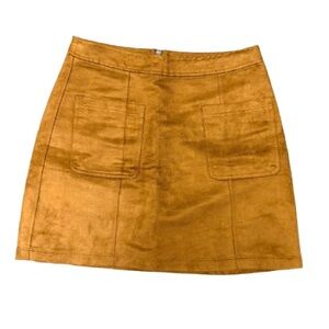 Old Navy Faux-Suede Utility A-Line Mini Skirt Size 4 Camel Color Like New